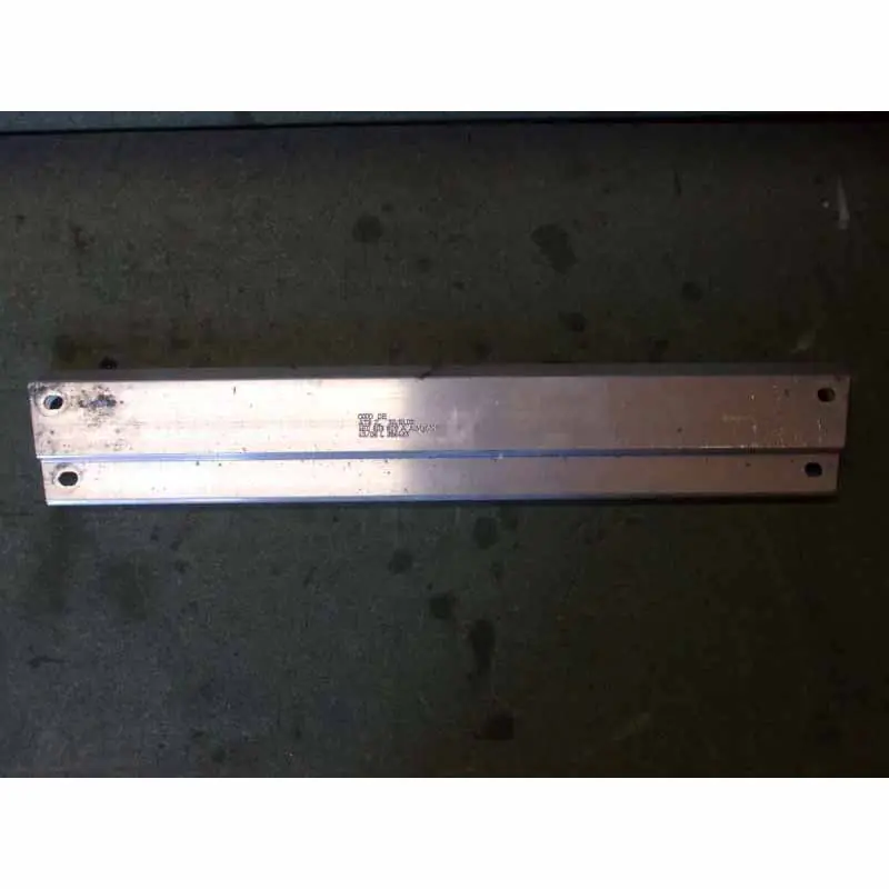 Doprava Zdarma Audi A8L 4E0 09 4.2 TDI výztuha pro tunel 4E0803809A