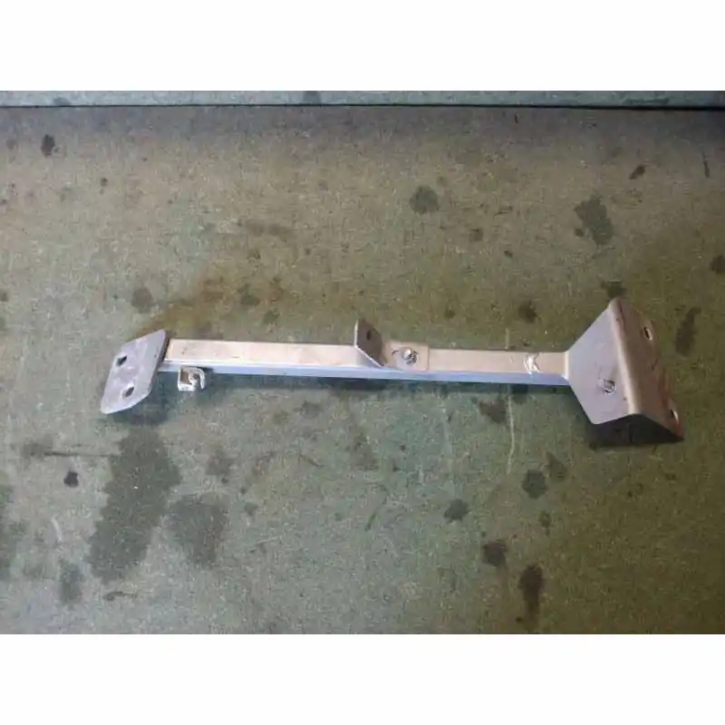 Audi A8L 4E0 09 4.2 TDI držák blatníku 4E0805464F Novinka