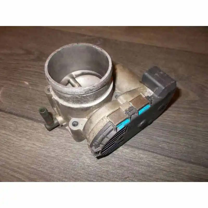 Kup Teď škrtící klapka VAG06A133062C