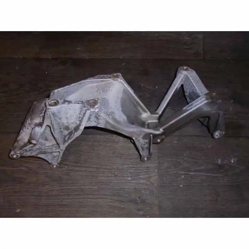 Cenová Bomba držák klimakompresoru a alternátoru VW Touareg 7P0 lift 3,6 FSi03H260087F