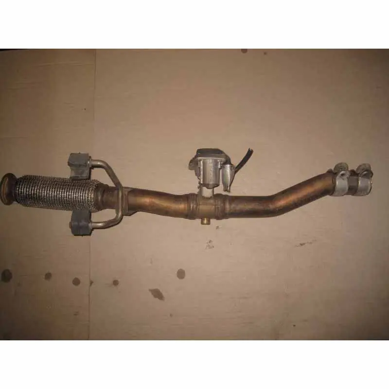 část výfuku + škrtící klapka výfuku ŠKODA Fabia III 6V06C0253095C5Q0253691H Omezená Nabídka