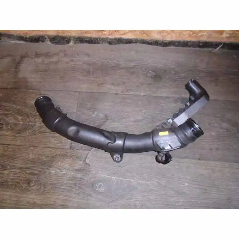 Časově Omezené trubka intercooler AUDI Q3 8U0 2,0 TDI5N0145840J5N0145840L