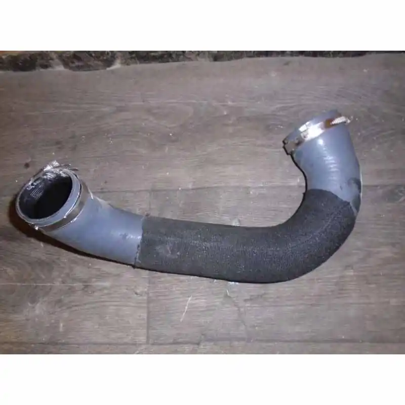 Výhodná Nabídka hadice intercooler AUDI A4 8W0 3,0 TDi8W0145738A