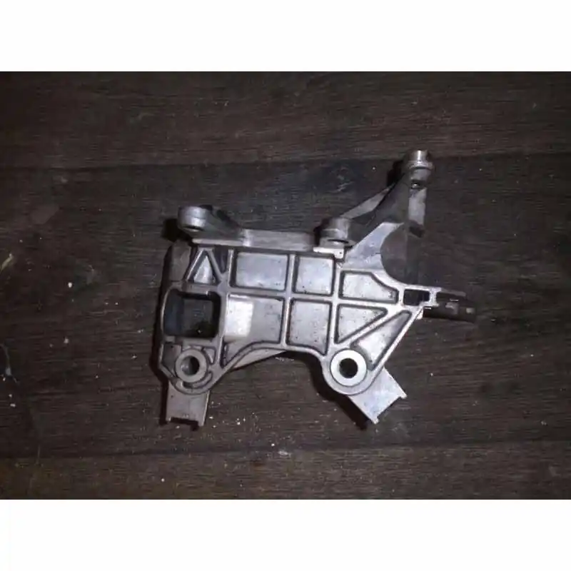 držák alternátoru AUDI Q7 4M0 3,0 TDi059903143BG Autentický