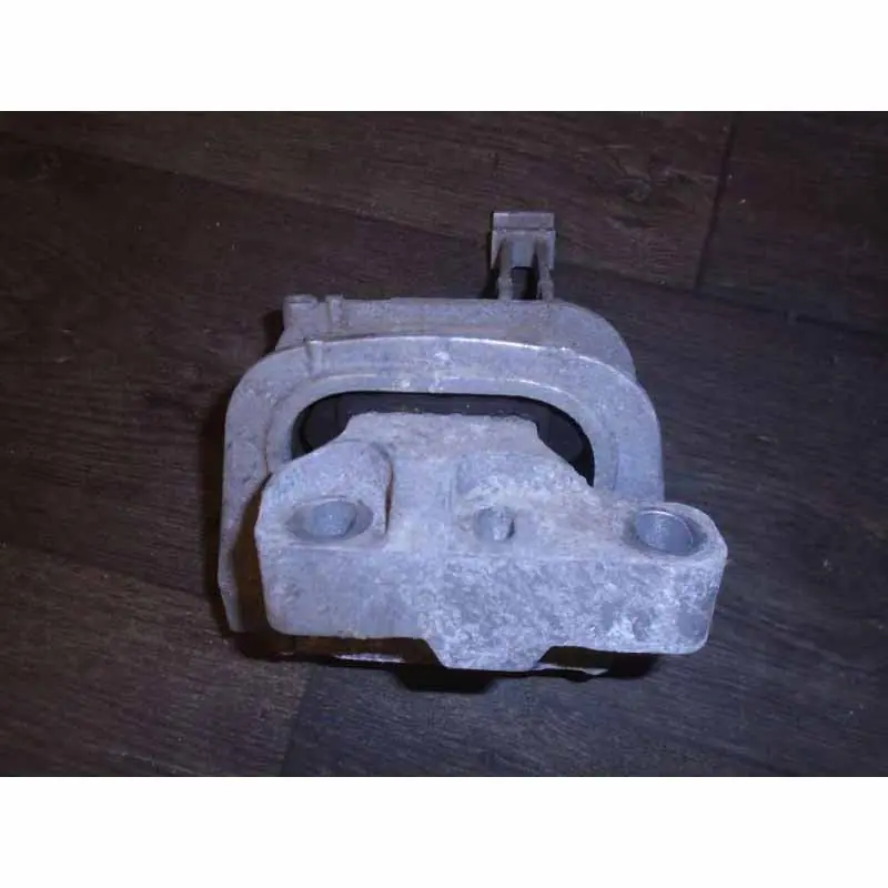 silentblok motoru ŠKODA Kodiaq 565 2,0 TFSI3Q0199262D Expresní Doručení