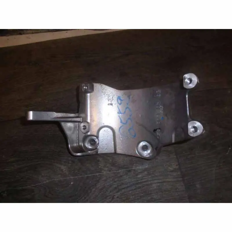 držák alternátoru AUDI A4 8W0 3,0 TDI059903143BE Finální Výprodej