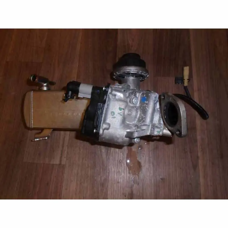 Akce EGR ventil + chladič AUDI A4 8W0 3,0 TDi 160 KW059131511AK059131511BP059131511CG