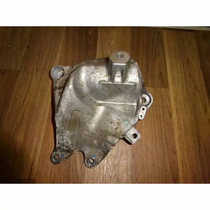 Cenová Bomba držák motoru pravý AUDI A8 4N0 4,0 TDi4M0199308BE