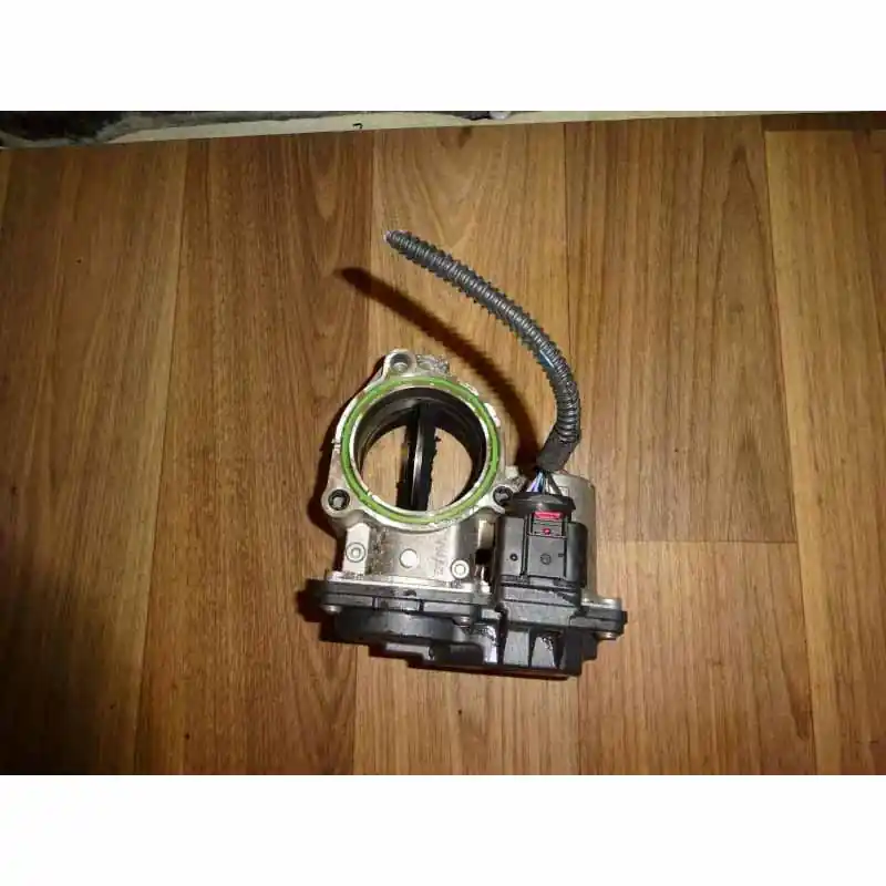 Autentický škrtící klapka AUDI Q7 4M0 4,0 TDi CZA 310/320 KW057145950G