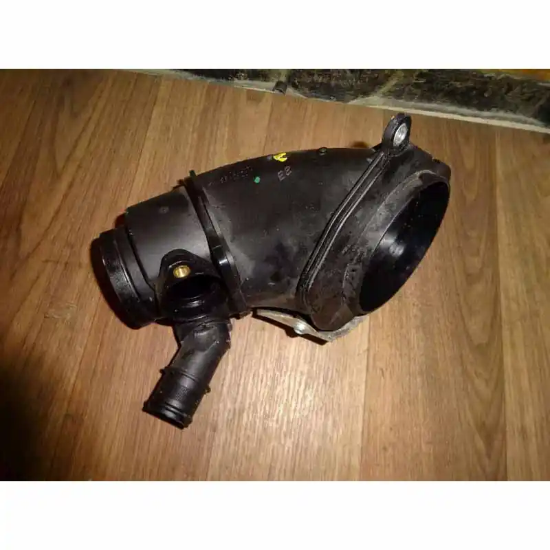 Doprava Zdarma tlumítko turbodmychadla AUDI Q7 4M0 4,0 TDi057129955J