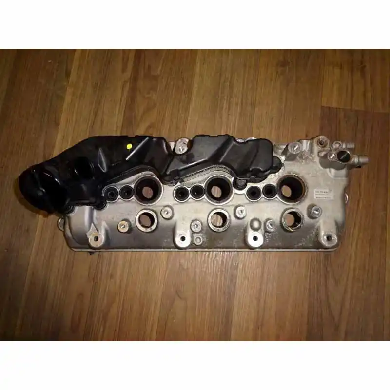 Zlevněný víko hlavy válců pravé AUDI Q7 4M0 3,0 TDi CRT 200 KW059103470CF059103566D