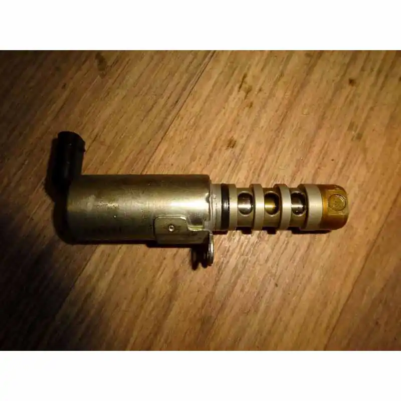 Tovární Cena řídící ventil AUDI Q5 8R0 3,2 FSi CAL 199 KW06E109257L