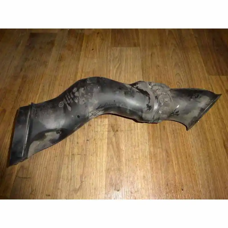 Akční Nabídka trubka sání VW Touareg 7P0 (lift) 3,0 TDi 180 KW7P6129609A