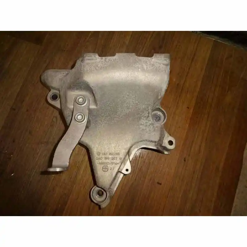 držák motoru ŠKODA Fabia III 6V0 lift 1,0 MPi CHY04C199207G Ihned K Objednání